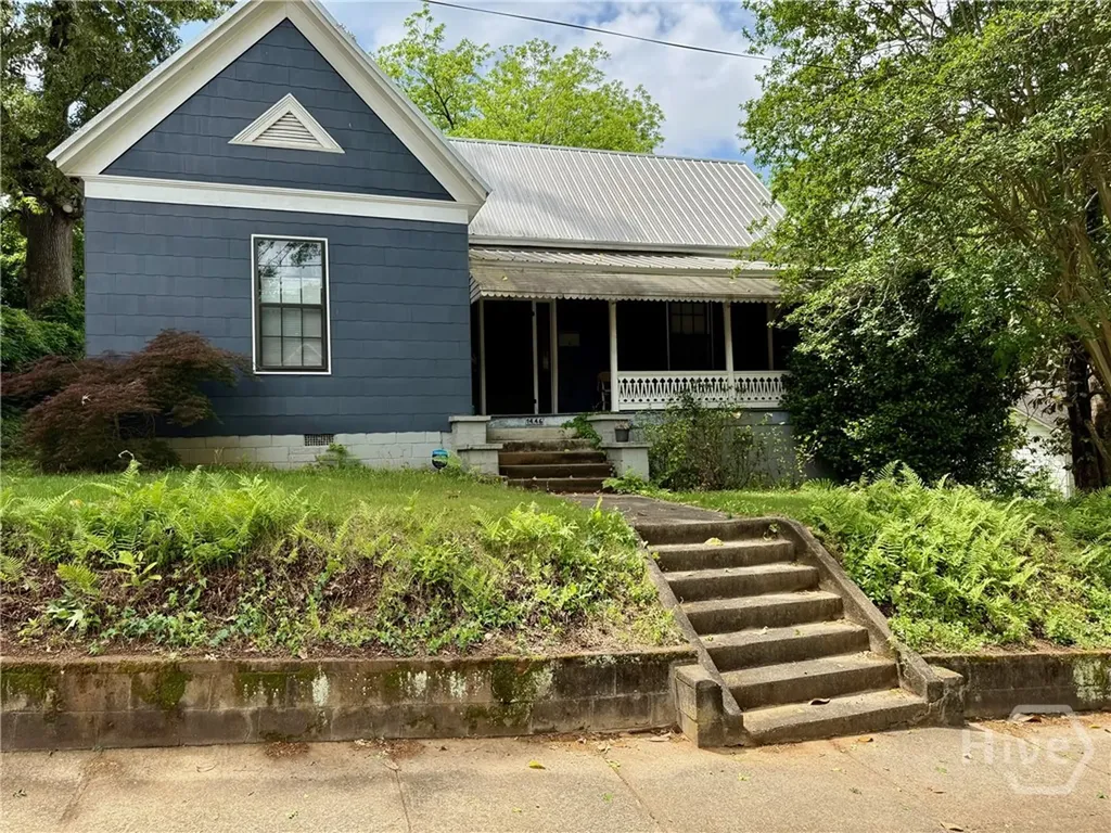 1447 E Broad Athens GA 30601