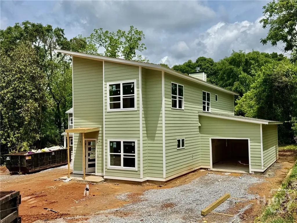 1447 E Broad Athens GA 30601