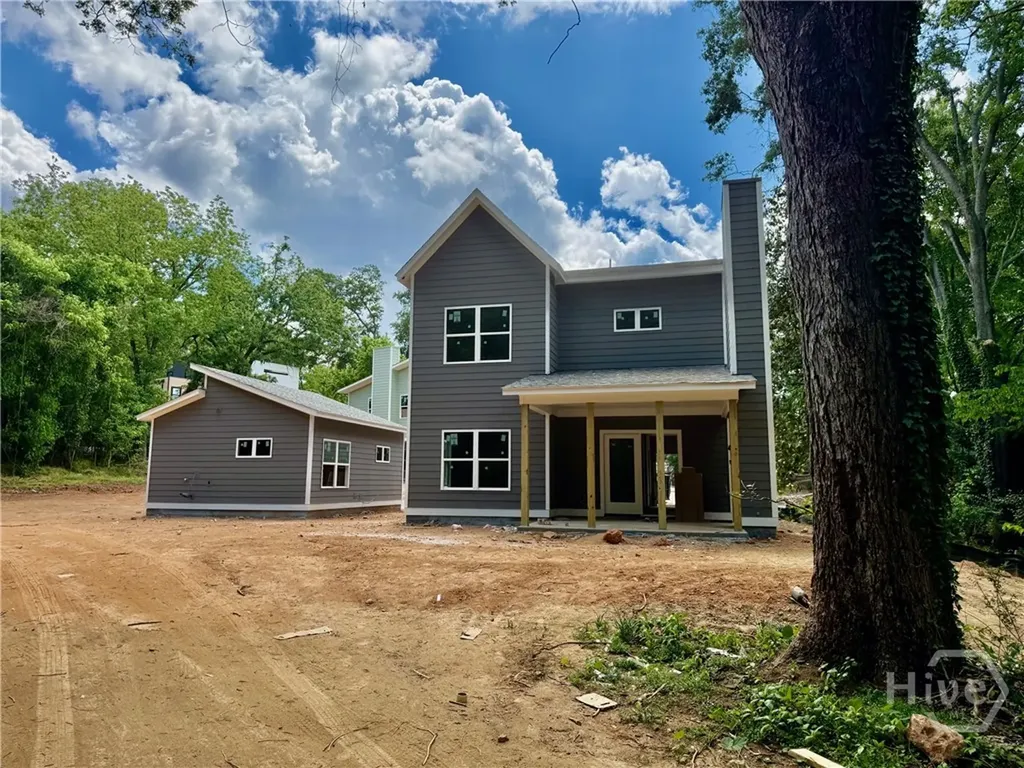 1447 E Broad Athens GA 30601
