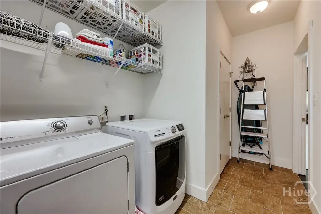 145 Satula Avenue Athens GA 30601