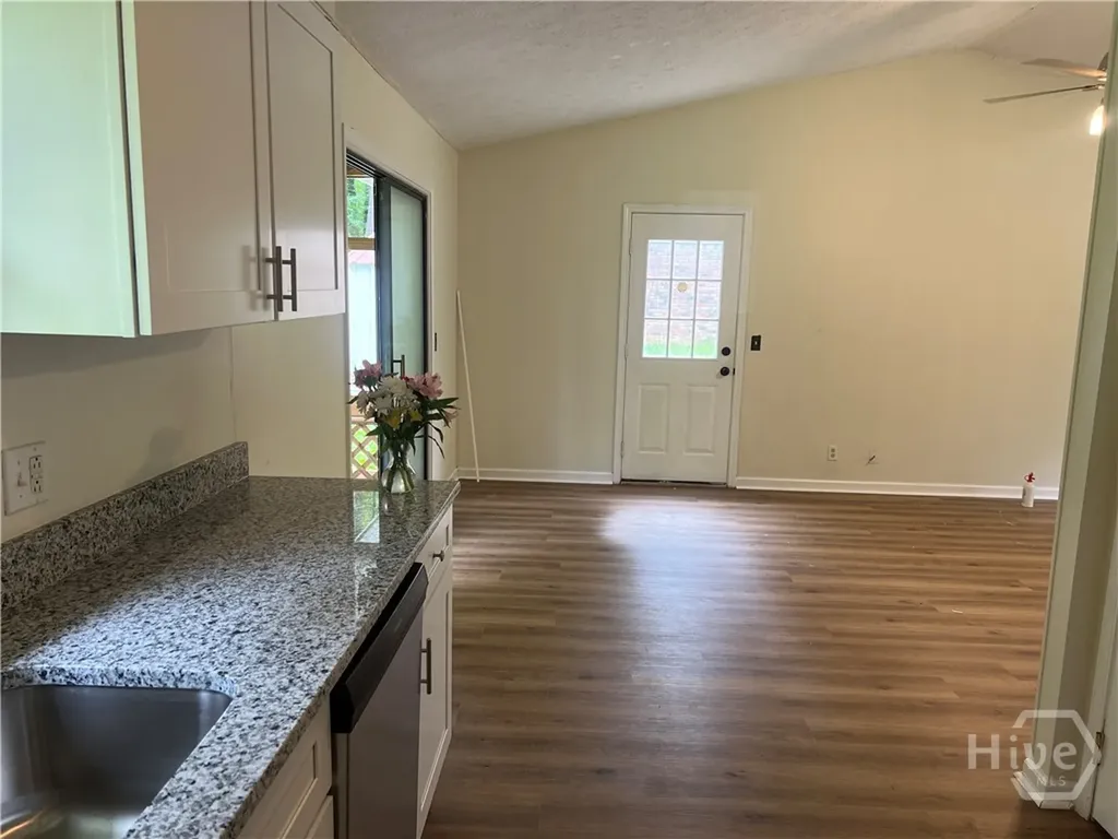 737 Beaverdam Road Winterville GA 30683