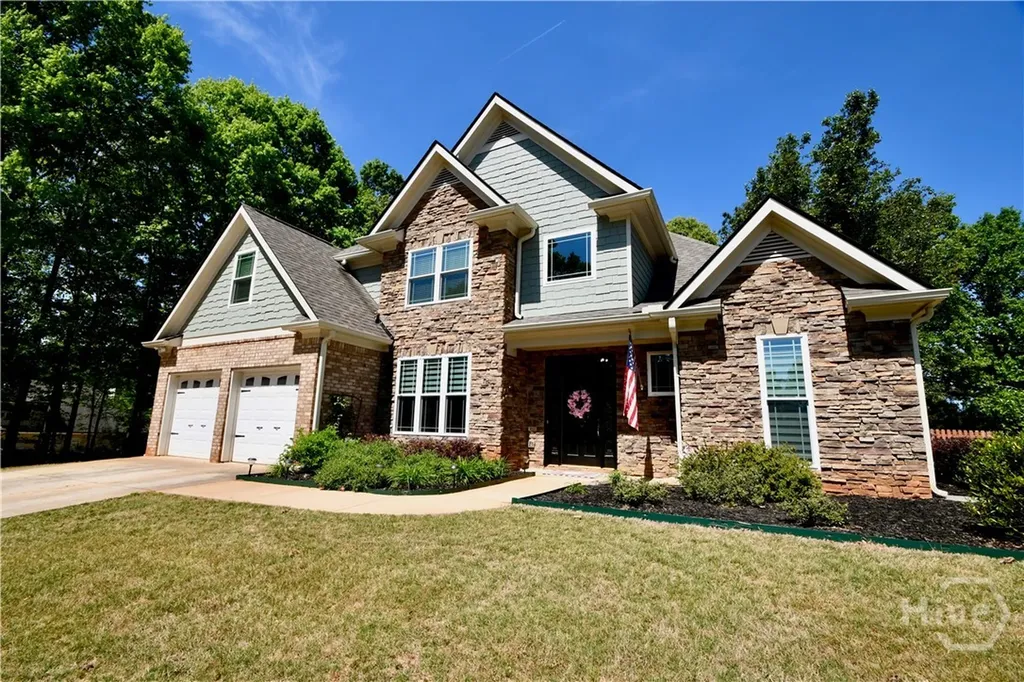 34 Emily Lane Bogart GA 30622