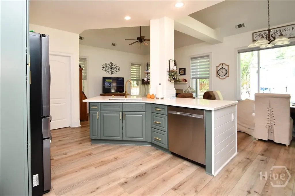 34 Emily Lane Bogart GA 30622