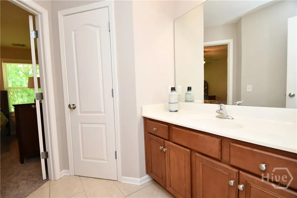 34 Emily Lane Bogart GA 30622