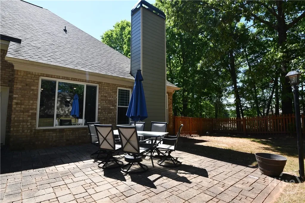 34 Emily Lane Bogart GA 30622
