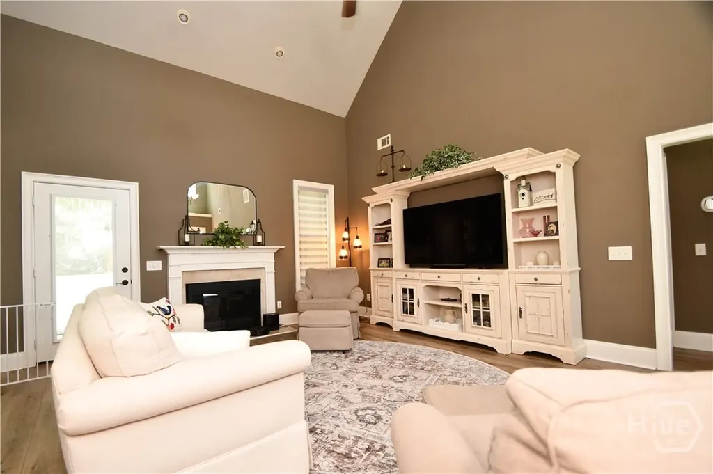 34 Emily Lane Bogart GA 30622
