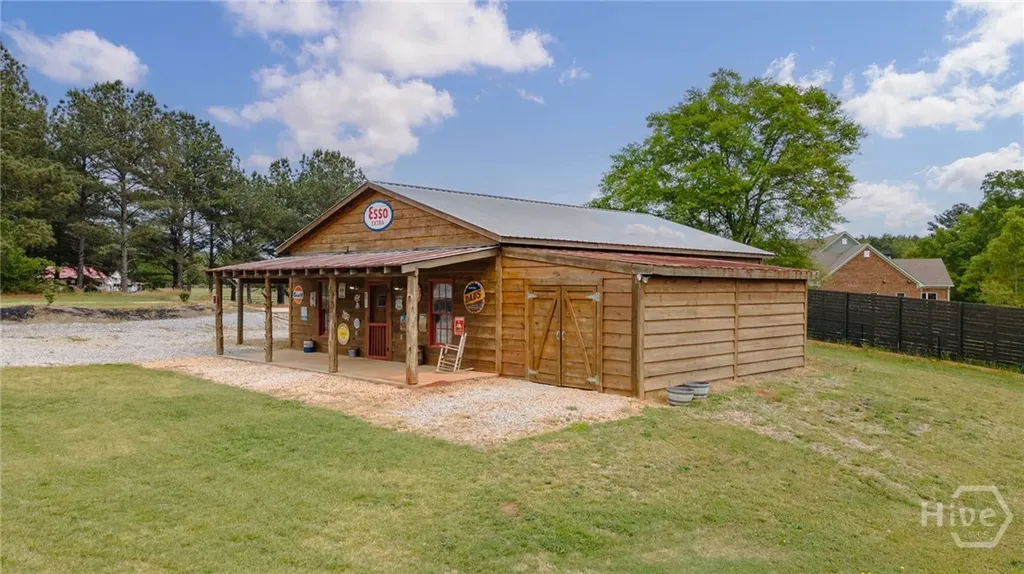 725 Amber Lakes Court Social Circle GA 30025