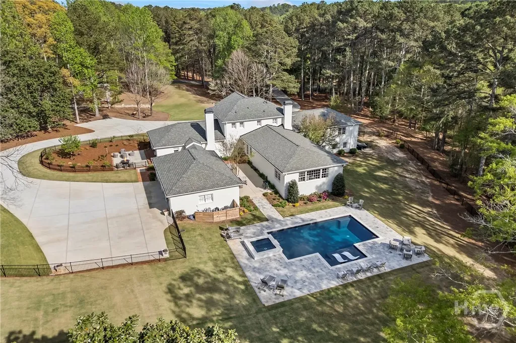 1900 Crystal Hills Drive Athens GA 30606