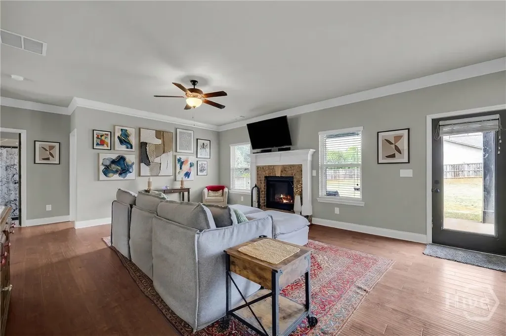 514 James Madison Jefferson GA 30549