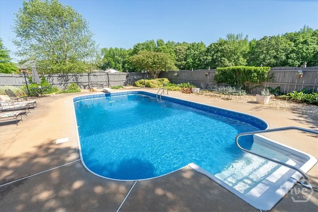 495 Hanley Road Hull GA 30646