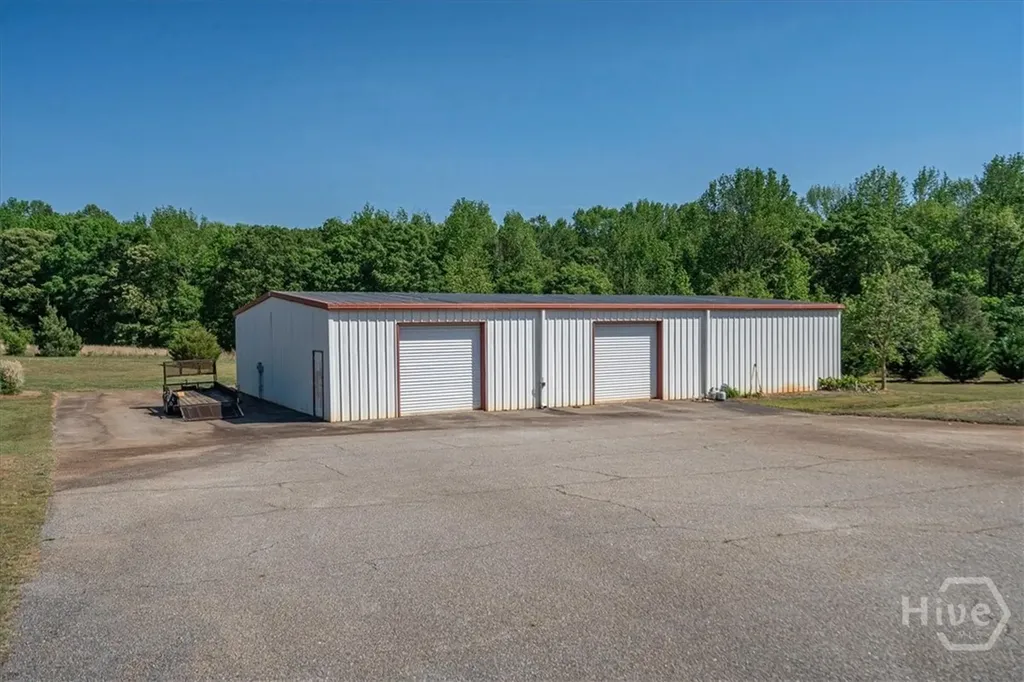 495 Hanley Road Hull GA 30646