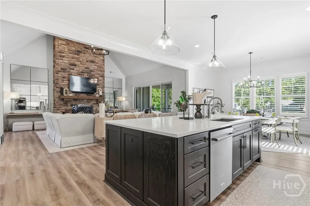 1011 Lake Pointe S Greensboro GA 30642