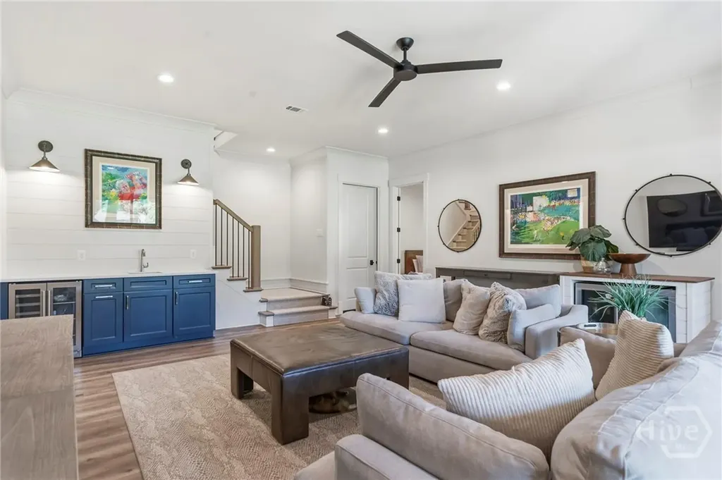 1011 Lake Pointe S Greensboro GA 30642
