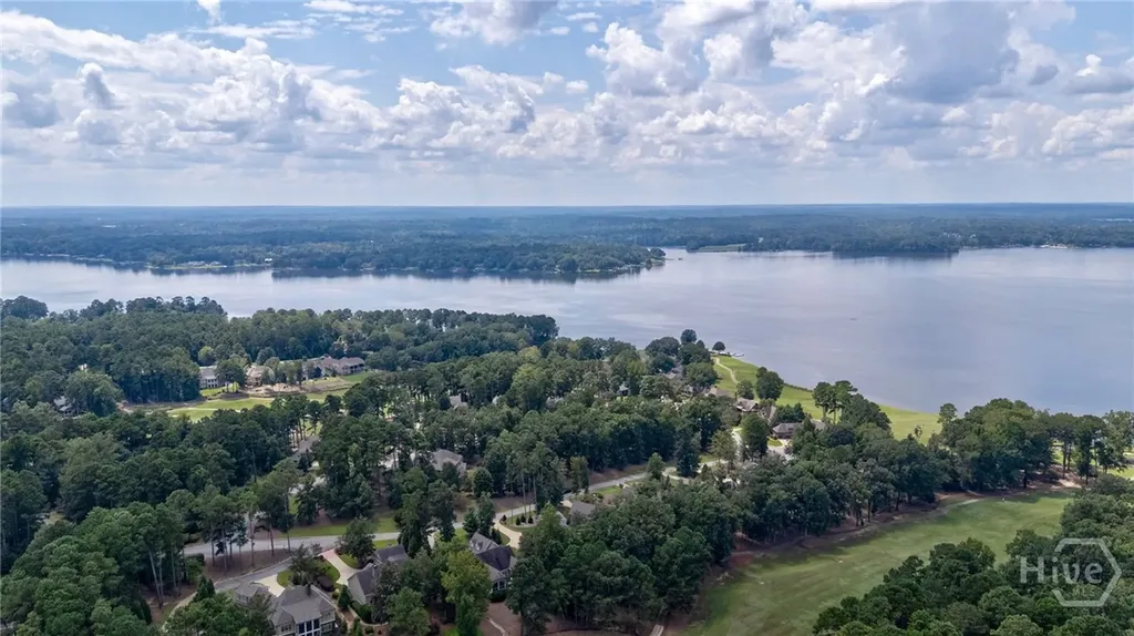 1011 Lake Pointe S Greensboro GA 30642