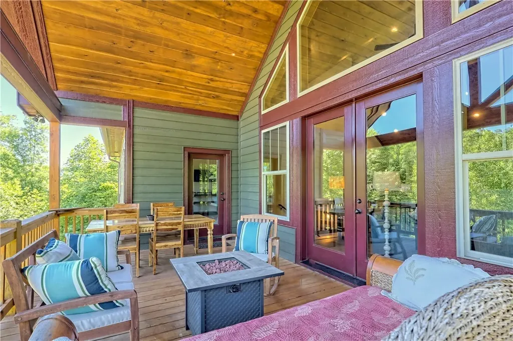 4979 Highway 197 Clarkesville GA 30523