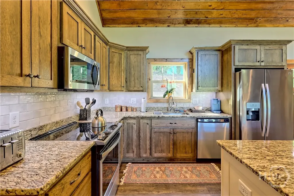 4979 Highway 197 Clarkesville GA 30523