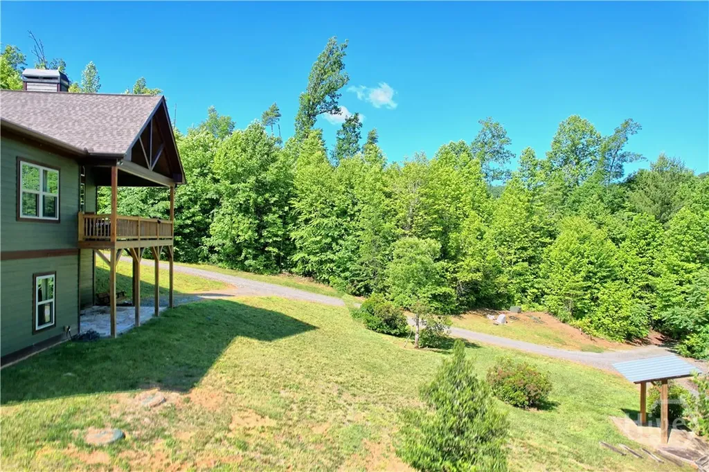4979 Highway 197 Clarkesville GA 30523