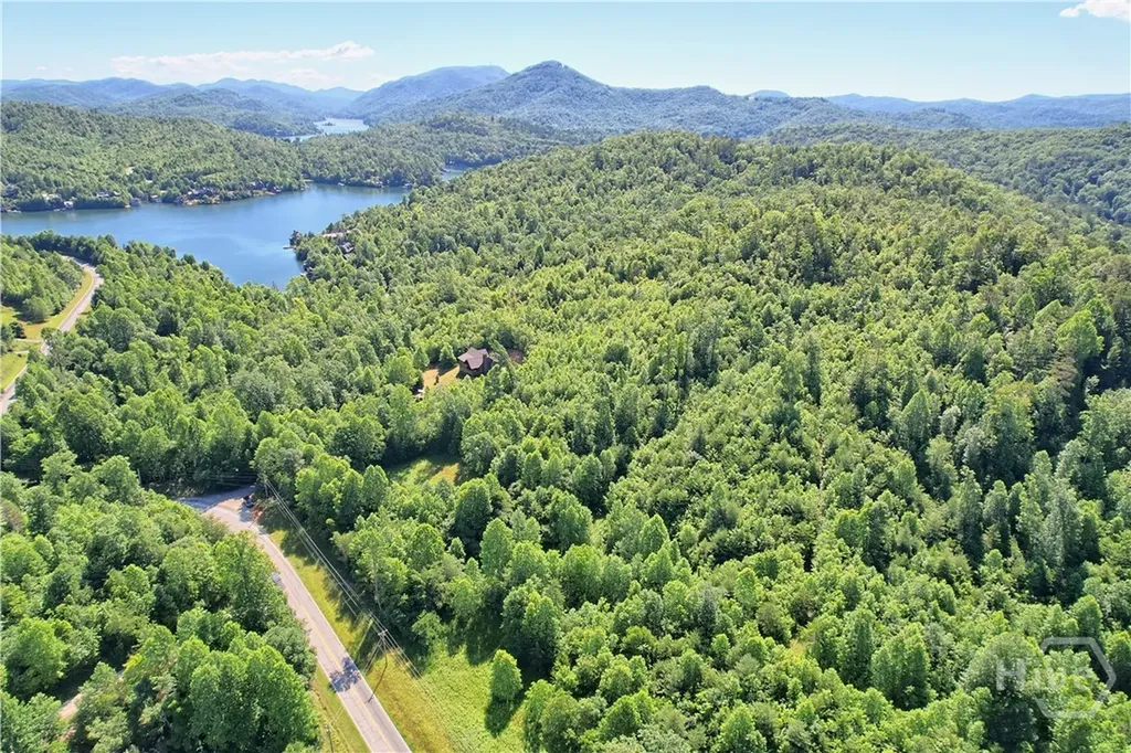 4979 Highway 197 Clarkesville GA 30523