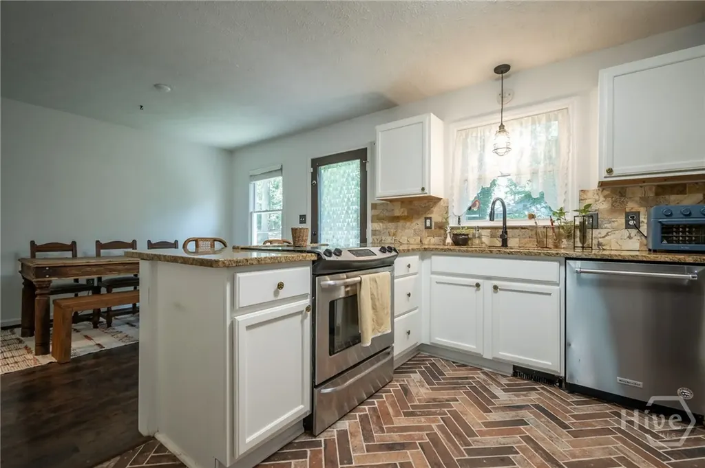 210 Tall Tree Road Athens GA 30606