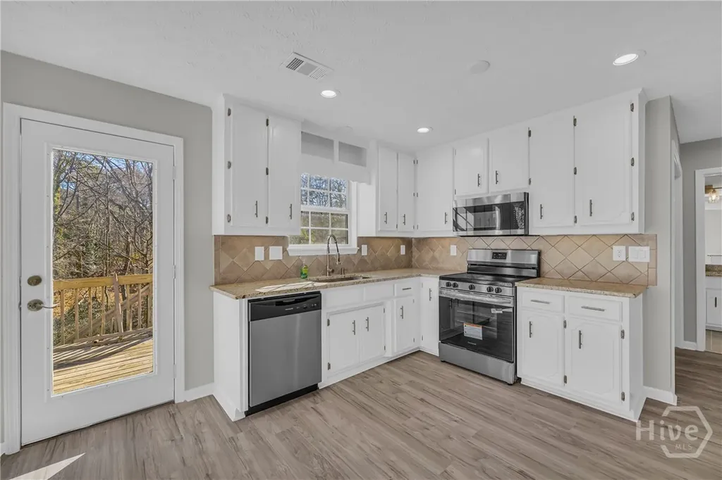 154 Williamsburg Way Winder GA 30680