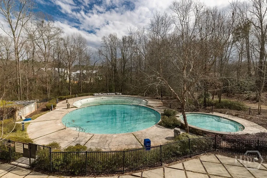 490 Barnett Shoals Athens GA 30605