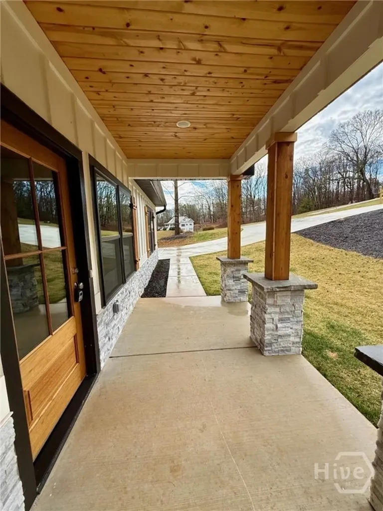 270 Meadow Crest Drive Cleveland GA 30528