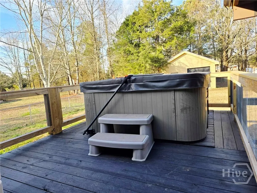 10 Shannons Lane Comer GA 30629