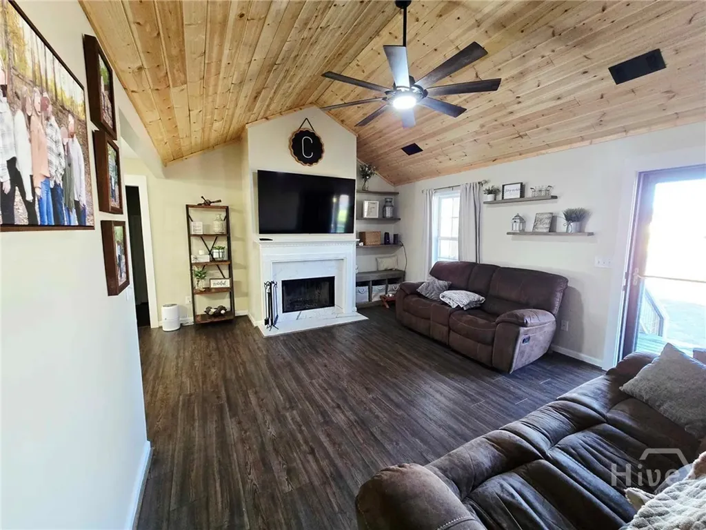 10 Shannons Lane Comer GA 30629