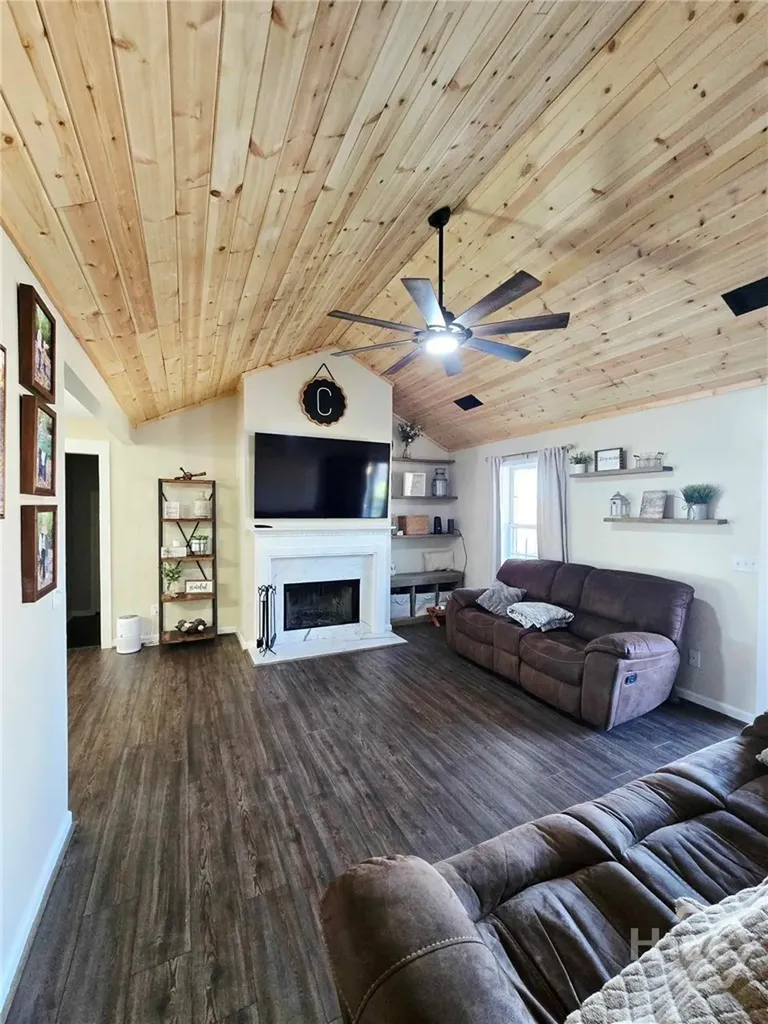10 Shannons Lane Comer GA 30629