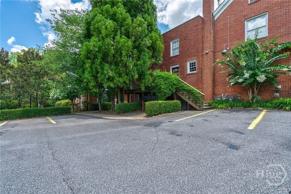 1295 Broad Street E Athens GA 30601