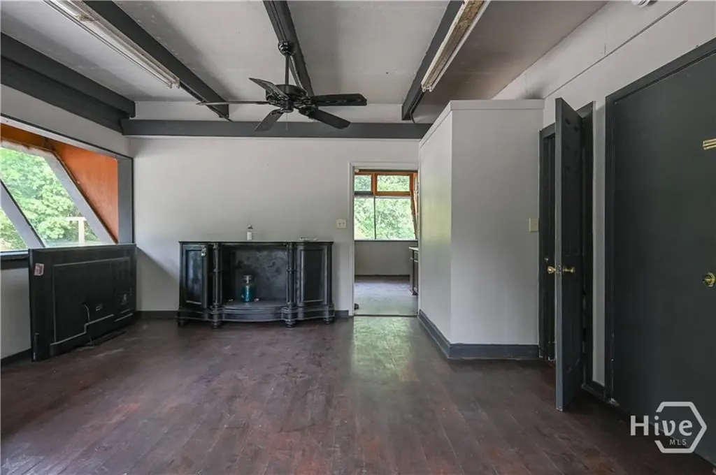 215 Tallassee - A Road Athens GA 30606