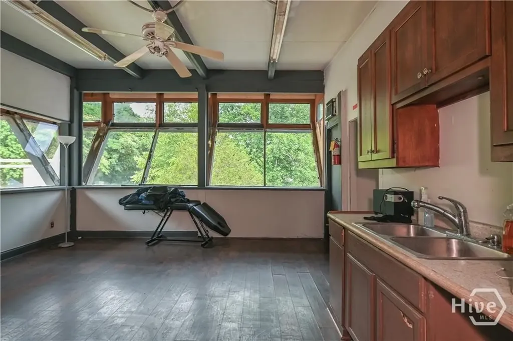 215 Tallassee - A Road Athens GA 30606
