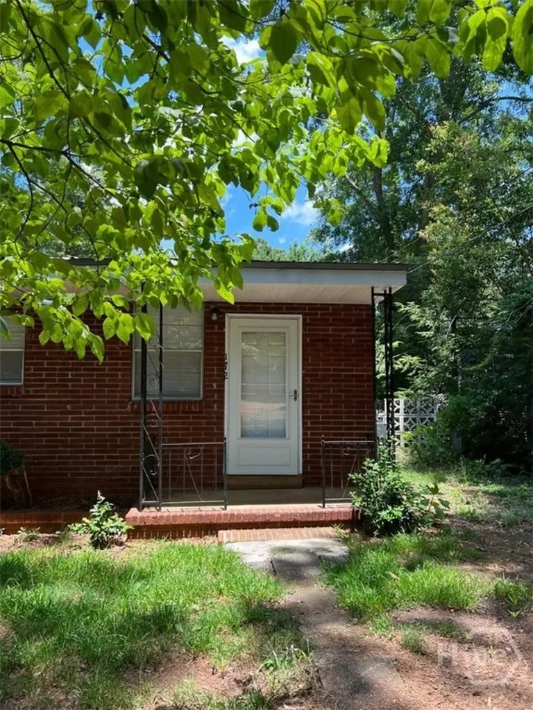 172 Hart Athens GA 30606