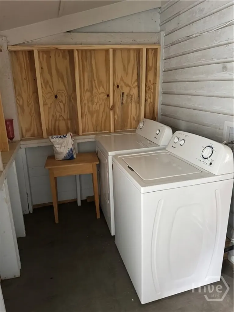 1875 S Lumpkin Street Athens GA 30606
