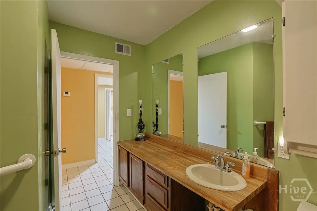 160 Westwood Drive Athens GA 30606