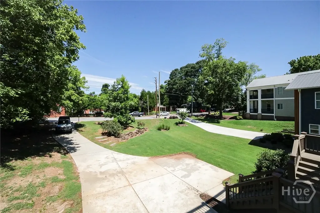 132 N Poplar Street Athens GA 30606