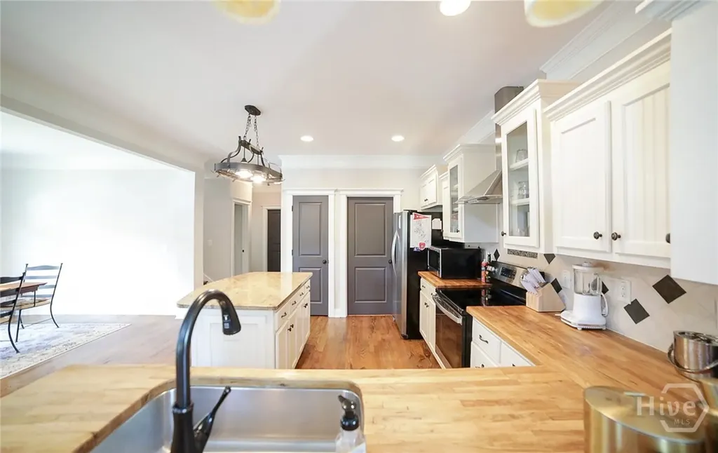 132 N Poplar Street Athens GA 30606