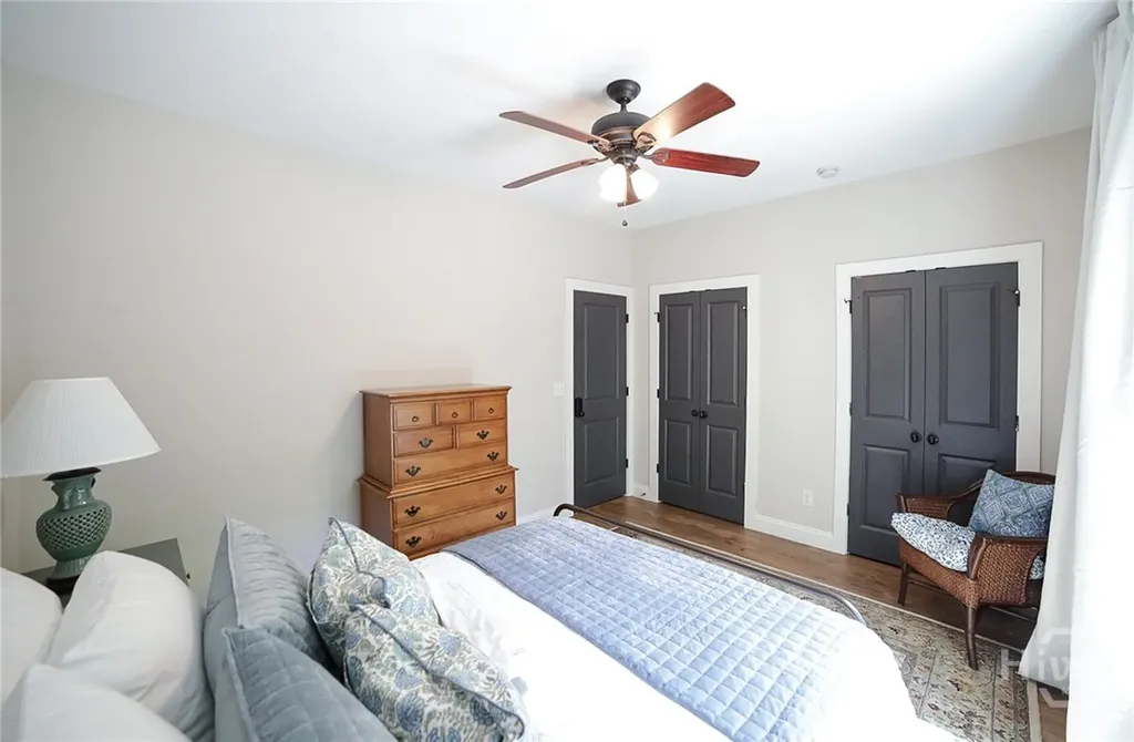 132 N Poplar Street Athens GA 30606