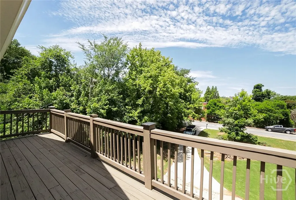 132 N Poplar Street Athens GA 30606