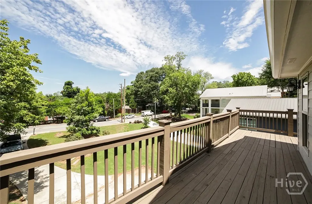 132 N Poplar Street Athens GA 30606