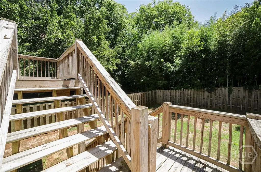 132 N Poplar Street Athens GA 30606