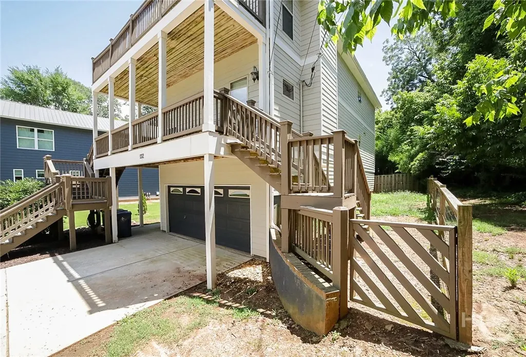 132 N Poplar Street Athens GA 30606