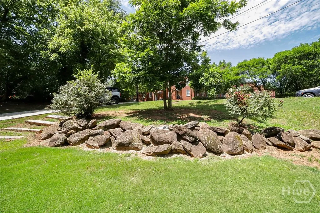 132 N Poplar Street Athens GA 30606