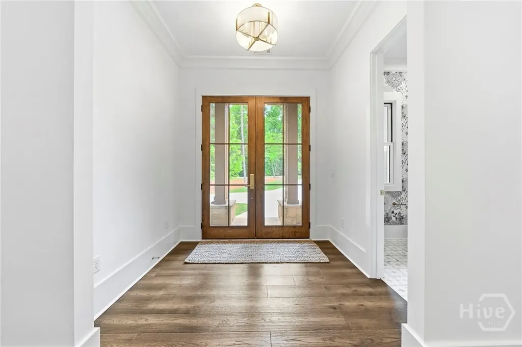 1040 Parrotts Cove Greensboro GA 30642