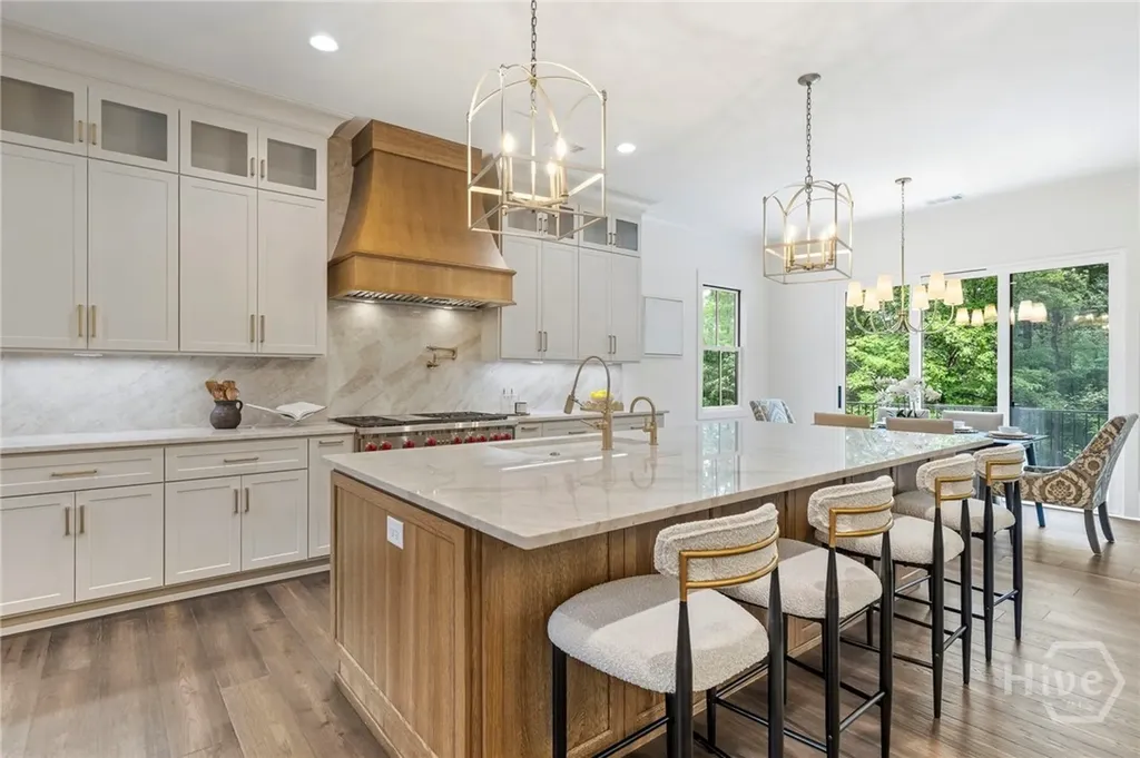 1040 Parrotts Cove Greensboro GA 30642