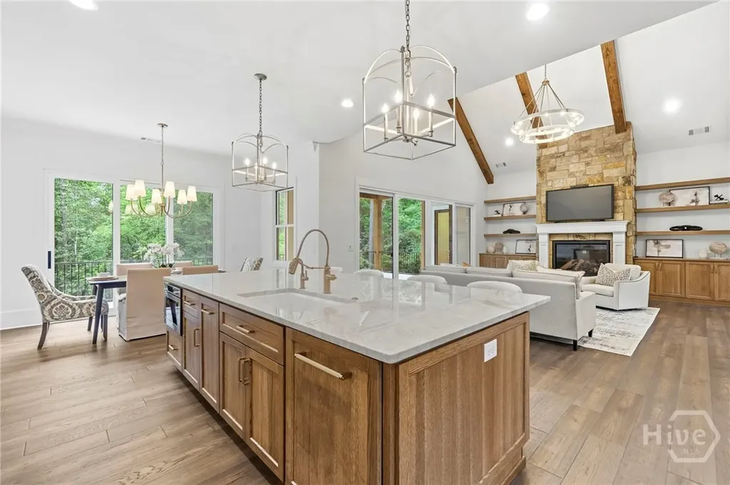 1040 Parrotts Cove Greensboro GA 30642