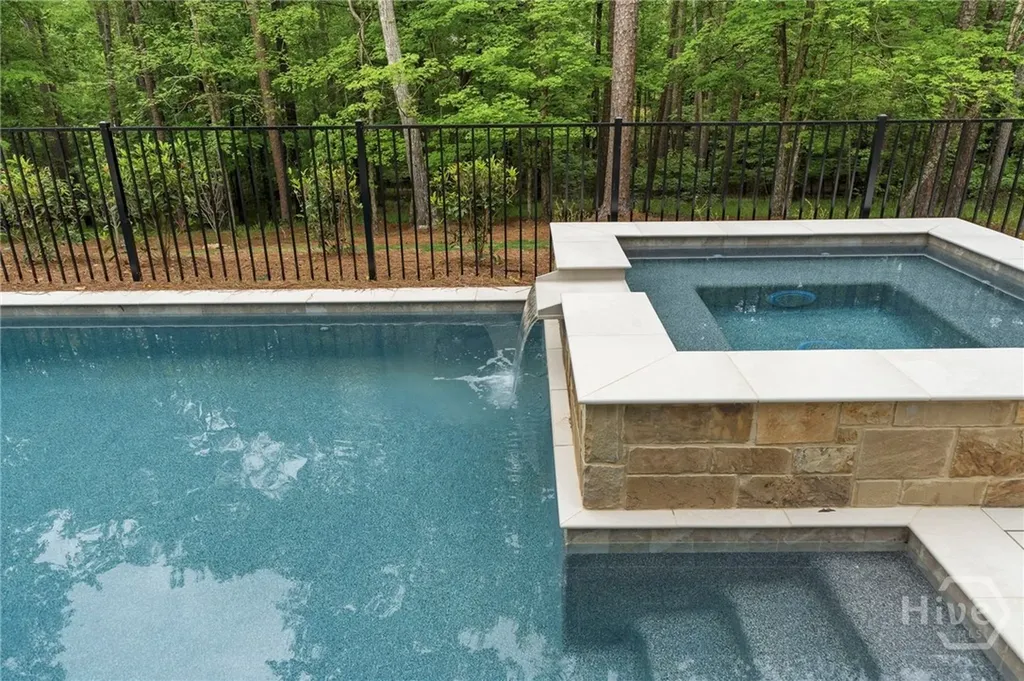 1040 Parrotts Cove Greensboro GA 30642