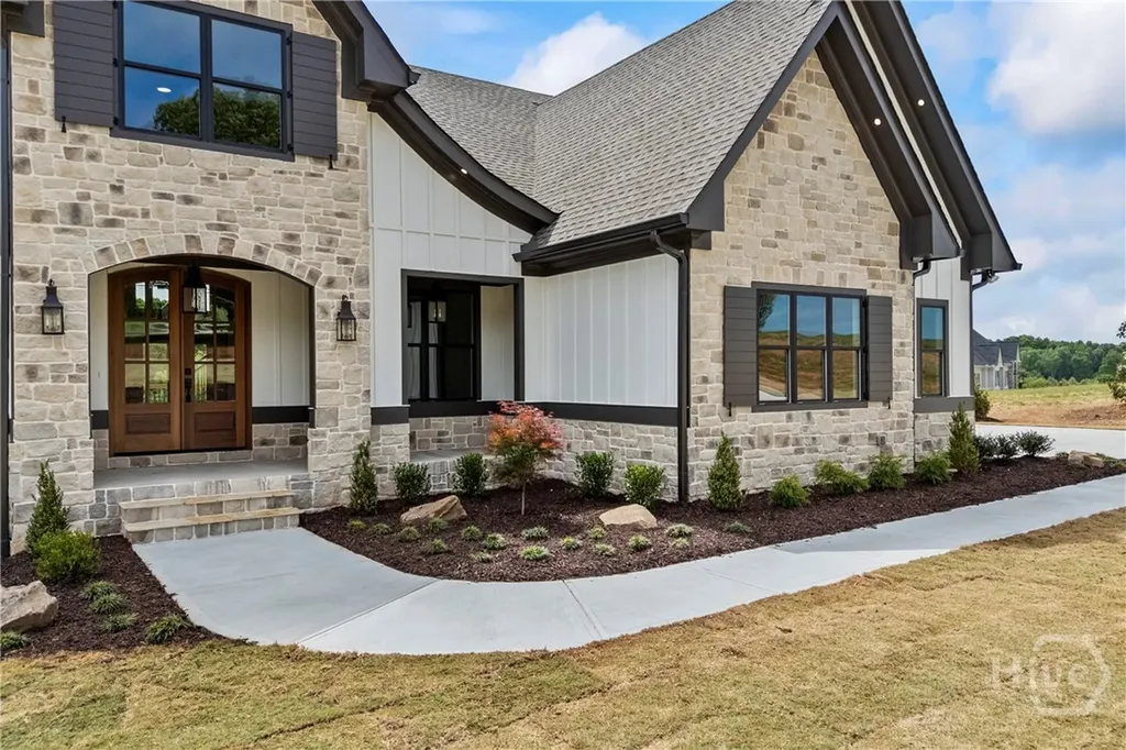 810 North Hampton Way Monroe GA 30656
