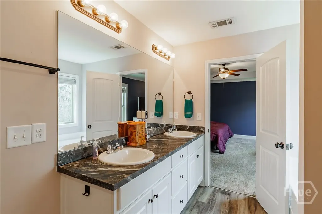 271 Oxmoor Close Winterville GA 30683