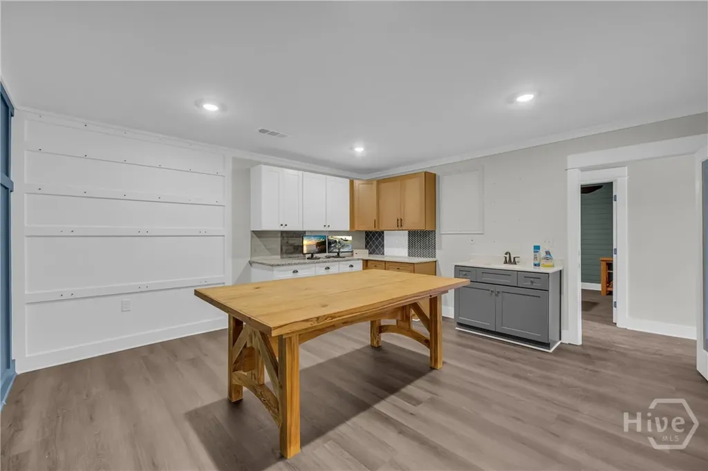 399 Elm Street Commerce GA 30529